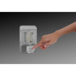 Plafoniera Brunner Auriga 39 Plafoniera Brunner Auriga -Vendite Brunner plafoniera brunner auriga involucro resistente 550 lumen 48 led 18